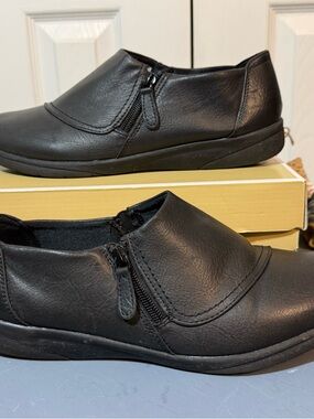 Comfort Slip-On Black Ankle Booties “Honey” 10W